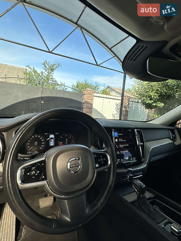 Позашляховик / Кросовер Volvo XC60 2017 в Києві