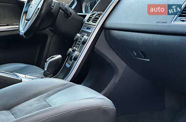 Внедорожник / Кроссовер Volvo XC60 2014 в 