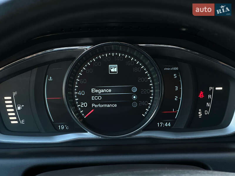 Внедорожник / Кроссовер Volvo XC60 2014 в Тернополе