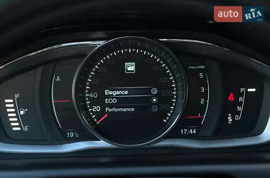 Внедорожник / Кроссовер Volvo XC60 2014 в 