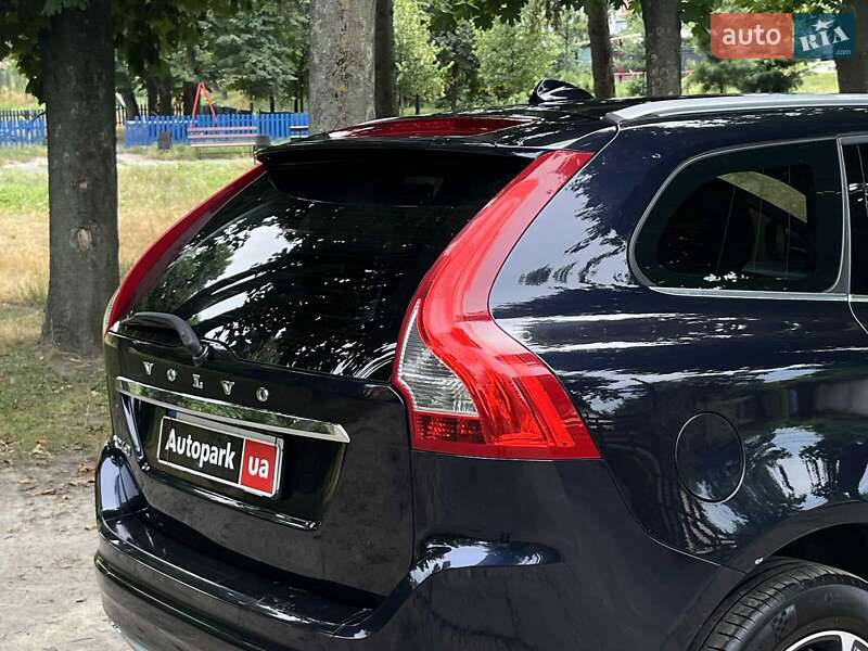 Внедорожник / Кроссовер Volvo XC60 2016 в Киеве