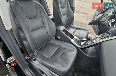 Внедорожник / Кроссовер Volvo XC60 2016 в 
