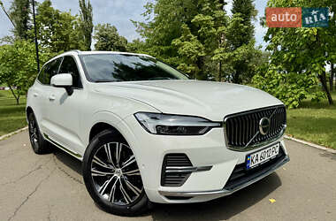 Внедорожник / Кроссовер Volvo XC60 2021 в 