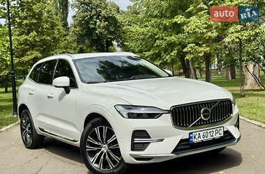 Внедорожник / Кроссовер Volvo XC60 2021 в 