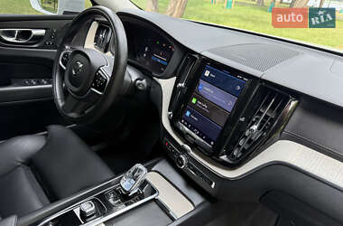Внедорожник / Кроссовер Volvo XC60 2021 в 