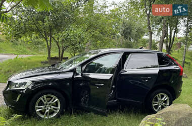 Внедорожник / Кроссовер Volvo XC60 2015 в 