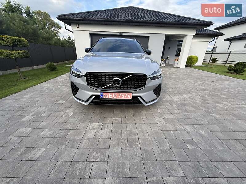 Внедорожник / Кроссовер Volvo XC60 2023 в Самборе