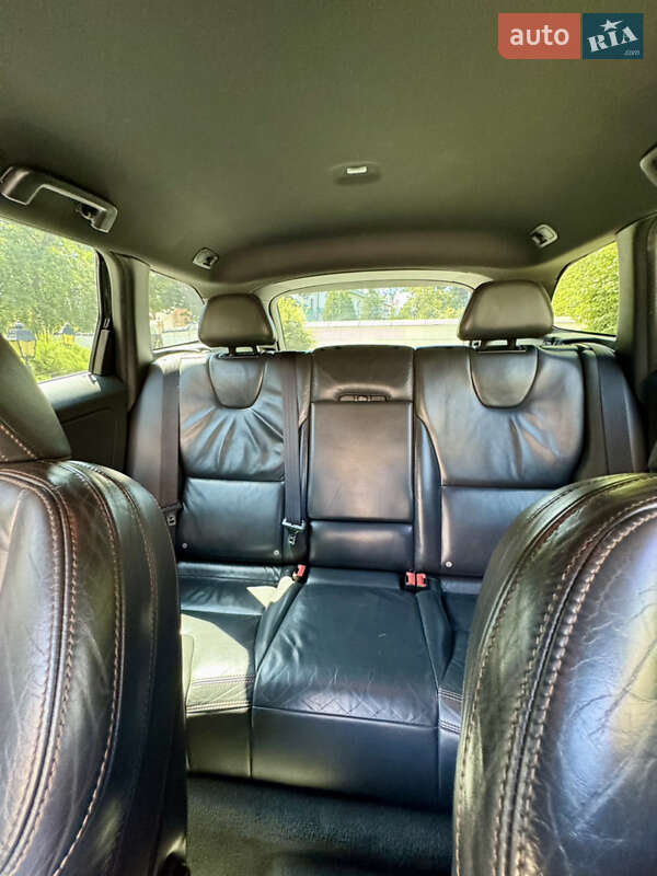 Внедорожник / Кроссовер Volvo XC60 2013 в Киеве