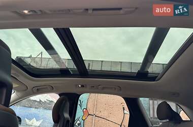 Внедорожник / Кроссовер Volvo XC60 2018 в 