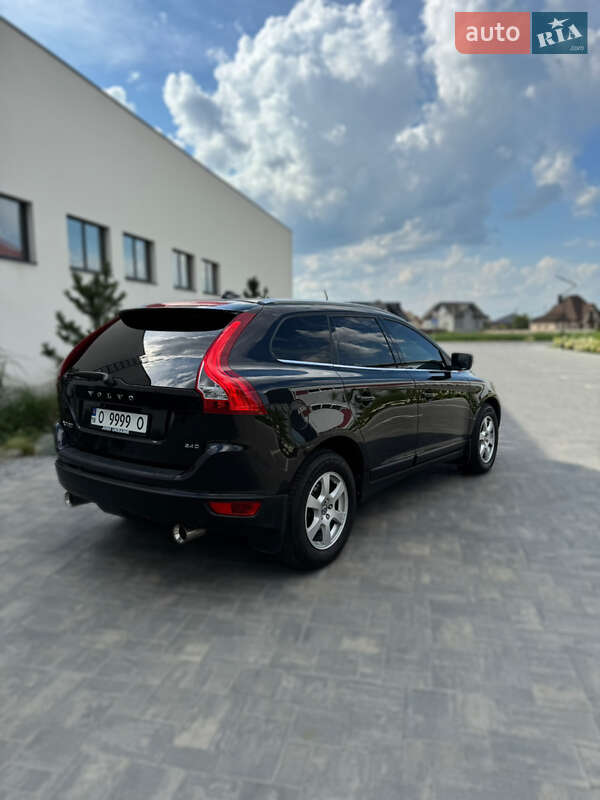 Внедорожник / Кроссовер Volvo XC60 2010 в Луцке