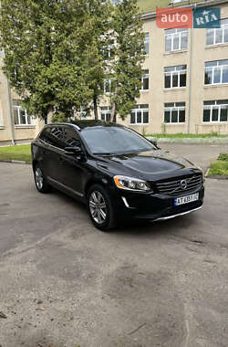 Внедорожник / Кроссовер Volvo XC60 2017 в 