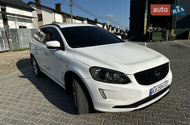 Внедорожник / Кроссовер Volvo XC60 2015 в 