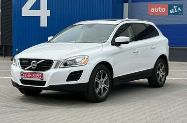Внедорожник / Кроссовер Volvo XC60 2012 в 