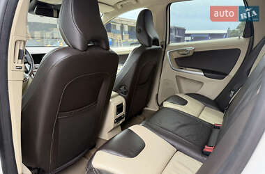Внедорожник / Кроссовер Volvo XC60 2012 в 