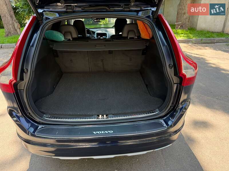 Внедорожник / Кроссовер Volvo XC60 2017 в Одессе фото 8 Внедорожник / Кроссовер Volvo XC60 2017 в Одессе