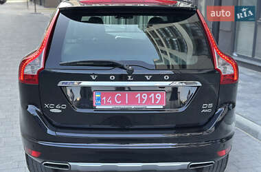 Внедорожник / Кроссовер Volvo XC60 2013 в 