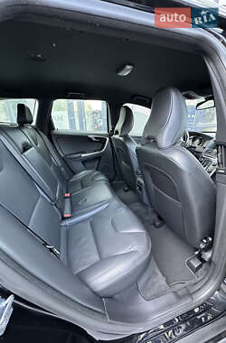 Внедорожник / Кроссовер Volvo XC60 2013 в 