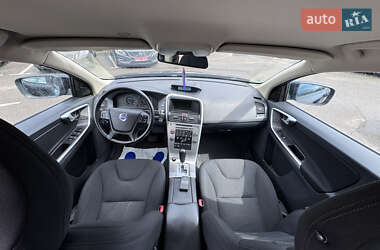 Внедорожник / Кроссовер Volvo XC60 2010 в 