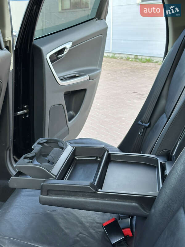 Внедорожник / Кроссовер Volvo XC60 2012 в Ровно фото 78 Внедорожник / Кроссовер Volvo XC60 2012 в Ровно