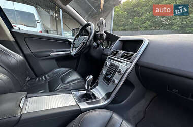 Внедорожник / Кроссовер Volvo XC60 2014 в 