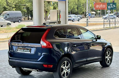 Внедорожник / Кроссовер Volvo XC60 2013 в 