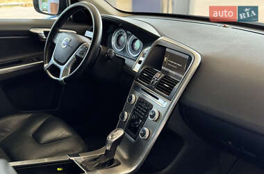 Внедорожник / Кроссовер Volvo XC60 2013 в 
