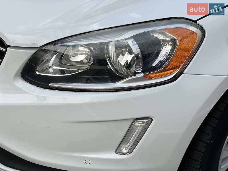 Внедорожник / Кроссовер Volvo XC60 2015 в Киеве