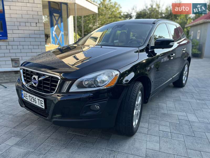 Внедорожник / Кроссовер Volvo XC60 2009 в 