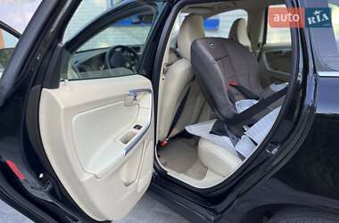 Внедорожник / Кроссовер Volvo XC60 2009 в 