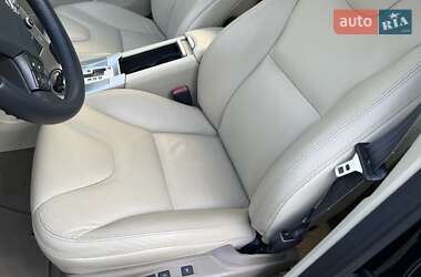 Внедорожник / Кроссовер Volvo XC60 2009 в 