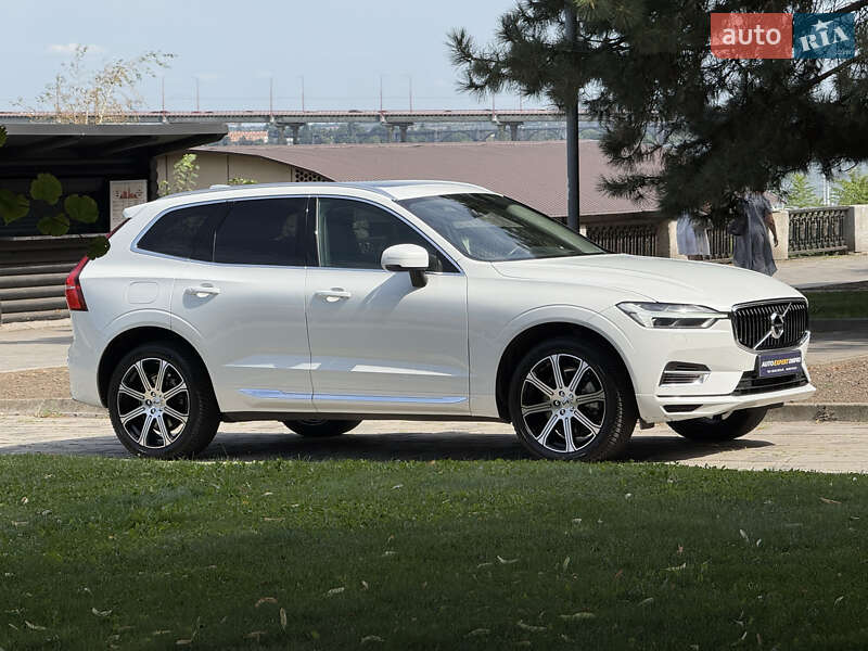 Внедорожник / Кроссовер Volvo XC60 2020 в Днепре