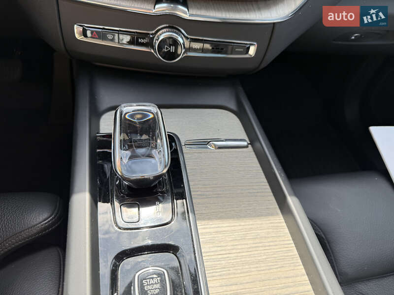 Внедорожник / Кроссовер Volvo XC60 2020 в Днепре