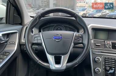 Внедорожник / Кроссовер Volvo XC60 2014 в 