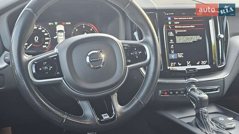Внедорожник / Кроссовер Volvo XC60 2018 в Бродах