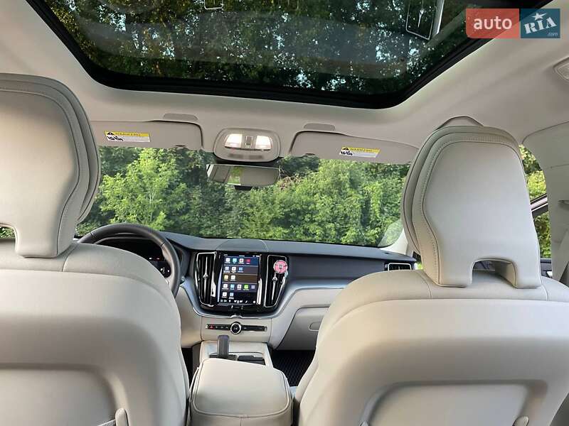 Внедорожник / Кроссовер Volvo XC60 2022 в Тернополе