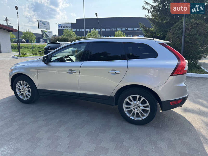 Внедорожник / Кроссовер Volvo XC60 2010 в Львове