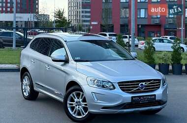 Внедорожник / Кроссовер Volvo XC60 2015 в 