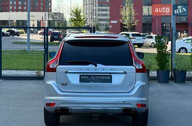 Внедорожник / Кроссовер Volvo XC60 2015 в 