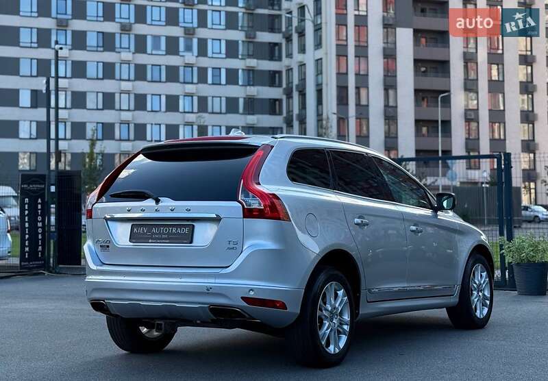 Внедорожник / Кроссовер Volvo XC60 2015 в Киеве