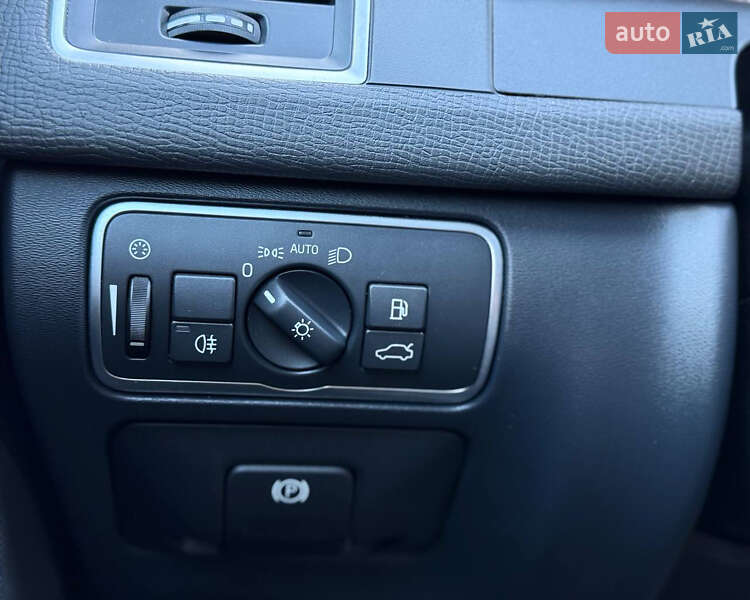 Внедорожник / Кроссовер Volvo XC60 2015 в Киеве