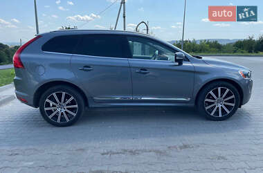 Внедорожник / Кроссовер Volvo XC60 2015 в 