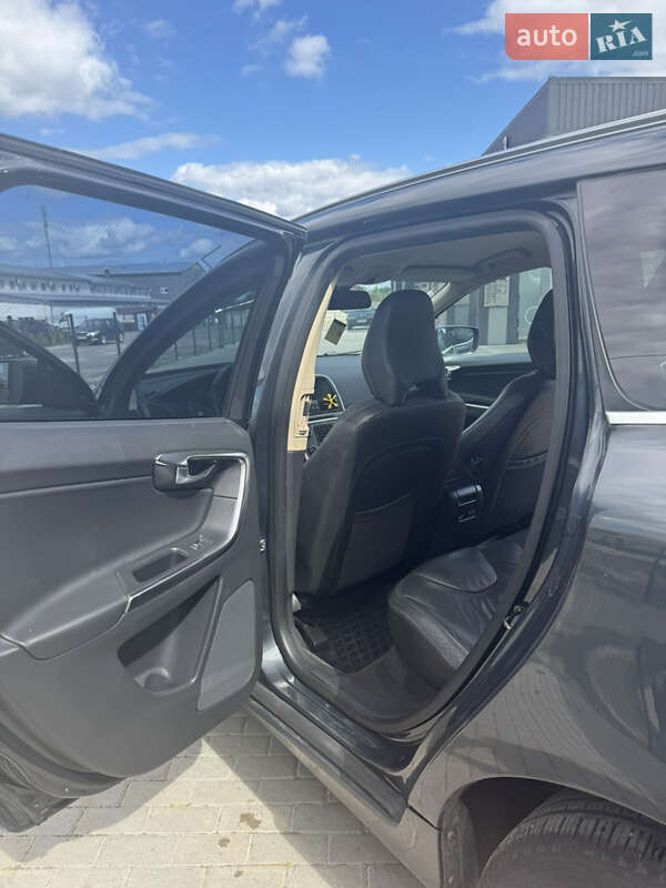 Внедорожник / Кроссовер Volvo XC60 2012 в Березному