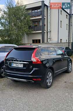 Внедорожник / Кроссовер Volvo XC60 2015 в 
