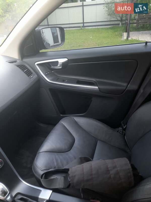 Внедорожник / Кроссовер Volvo XC60 2012 в Ковеле