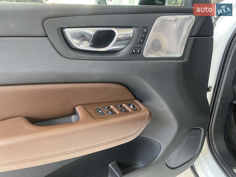 Внедорожник / Кроссовер Volvo XC60 2020 в Одессе фото 45 Внедорожник / Кроссовер Volvo XC60 2020 в Одессе