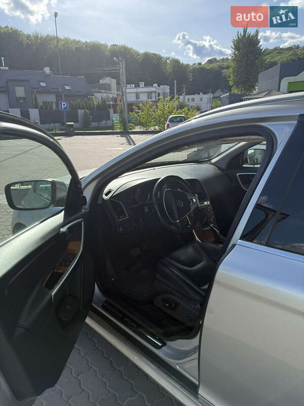Внедорожник / Кроссовер Volvo XC60 2016 в Львове фото 5 Внедорожник / Кроссовер Volvo XC60 2016 в Львове
