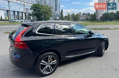Внедорожник / Кроссовер Volvo XC60 2018 в 