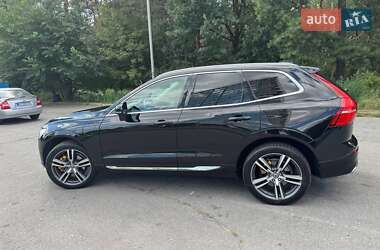 Внедорожник / Кроссовер Volvo XC60 2018 в 