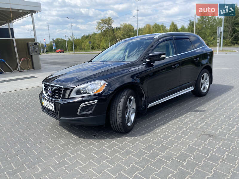 Внедорожник / Кроссовер Volvo XC60 2010 в Полтаве