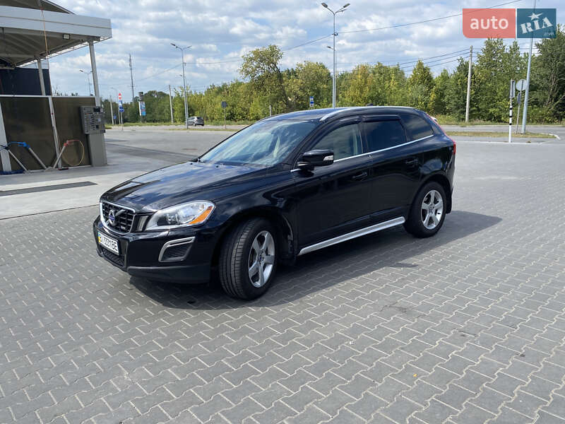 Внедорожник / Кроссовер Volvo XC60 2010 в Полтаве